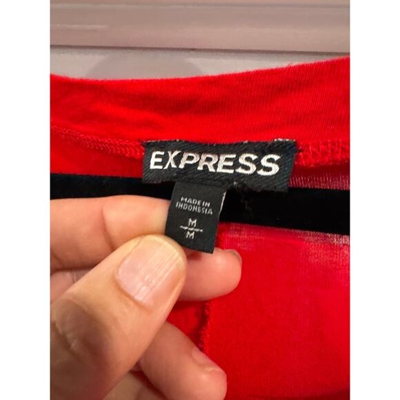 Express Rayon Red Top Size Medium - Picture 5 of 9